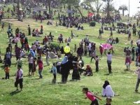 Les habitants de Bordj Bou Arreridj célèbrent le printemps