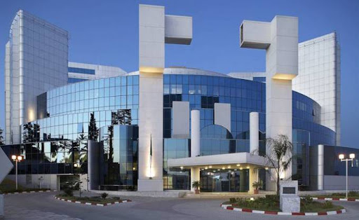 Les travailleurs des finances gèlent leur grève, Signature d’un protocole d’accord le 10 avril