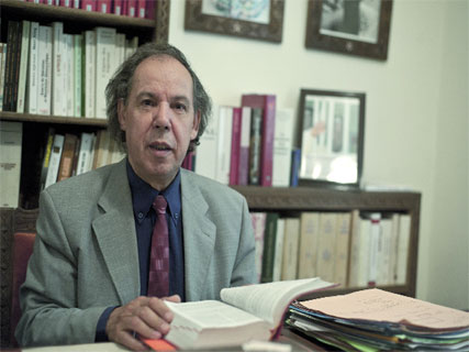 Mokrane Aït Larbi à “Liberté” “Un quatrième mandat n’est pas dans l’intérêt du Président”