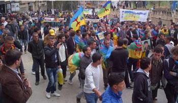 Plusieurs milliers de personnes ont marché hier à Tizi-Ouzou,La manifestation du 20 Avril ressuscitée