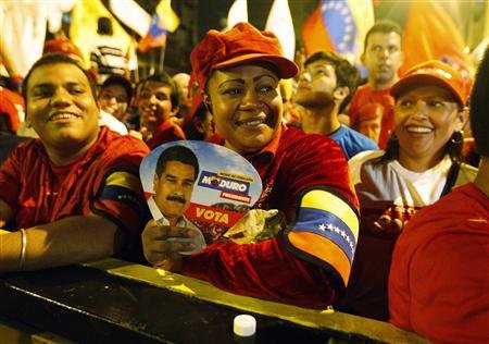 Victoire serrée de Maduro au Venezuela, Capriles la conteste