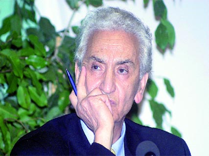 Alors que Mouloud Hamrouche y est invité Congrès du FFS : Hocine Aït Ahmed, le grand absent