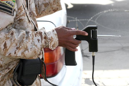 Arnaque de détecteurs de bombes.