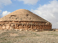 Batna / Monument berbère ,Imedghacen en quête de restauration