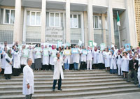 Education nationale et santé publique, Employés en colère, citoyens dans la galère