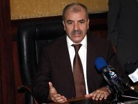 Hocine Necib devant les responsables de l’Algérienne des eaux « Tout pour un service public performant »