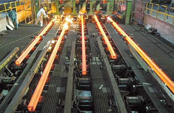 La situation s’aggrave au complexe sidérurgique d’Annaba, Risque d’affrontements entre ouvriers