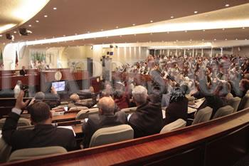 L’augmentation des salaires des députés : l’insoutenable scandale