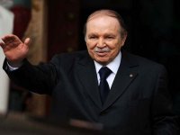 Le président Bouteflika souligne l’engagement de l’Etat à soutenir la presse nationale