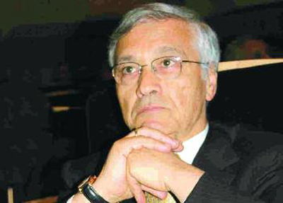 Les cadres formés sous Boumediene poussés par Chakib Khelil à l’exil dans les pays du Golfe