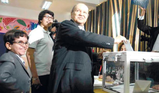 Une association française demande des comptes sur les frais d’hospitalisation de Bouteflika