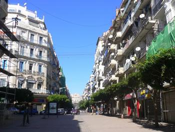 Assainissement des quartiers d’Alger-Centre,La rue Ben Mhidi fait peau neuve