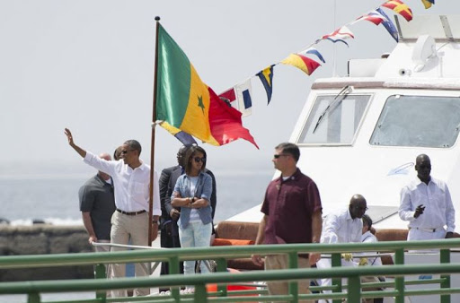 Au Sénégal, les Obama visitent la Maison des esclaves