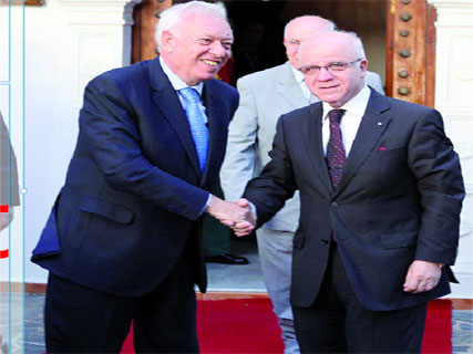 Bilan de la visite du ministre espagnol des AE en Algérie,Le politique, les affaires et les visas