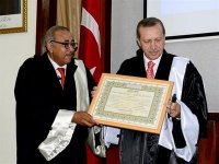 Erdogan souhaite renforcer les relations entre les universités algérienne et turque