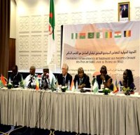 La société civile malienne appelle l’Algérie à jouer un « rôle central » pour le règlement de la crise