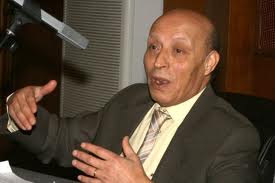 Larbi Ould Khelifa reçoit le président du Conseil de la nation koweïtien