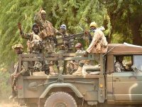 Les pays du «printemps arabe» épargnés AQMI promet une guerre «solo» à l’Algérie