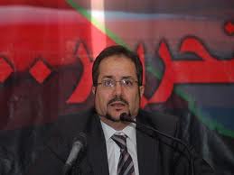 Menasra lance son initiative pour la présidentielle de 2014, Quand la course au leadership brise les islamistes