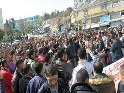 Nouvelles réactions des syndicats sur les incidents du bac à Staouéli,Le Cnapest appelle à l’annulation de l’épreuve