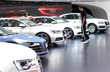 Premier Salon de l&rsquo;automobile haut de gamme