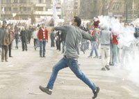 25 morts et des centaines de blessés en une journée ,Egypte : la descente aux enfers ?