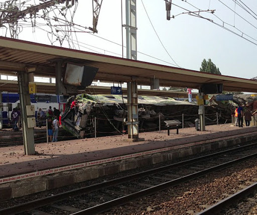 Accident de Brétigny : une minute de silence à midi dans toutes les gares de France