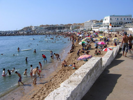 Algérie : l’Etat est-il impuissant face à l’anarchie sur les plages ?