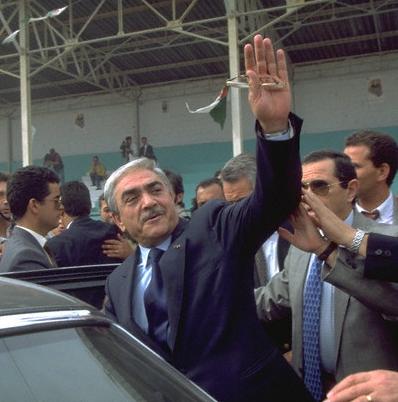 Algerie: Zeroual refuse de se porter candidat aux élections présidentielles de 2014