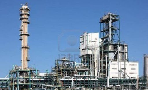 Alors que les capacités de raffinage ont baissé de 35% Les achats d’essence de l’Algérie ont bondi de 50%