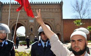 Après la Tunisie et l&rsquo;Egypte,le Maroc entre en crise,Le pouvoir ne réussit pas aux islamistes