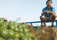 Chine / Un vendeur de pastèques battu à mort par la police