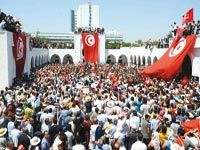 Des ingrédients similaires apparaissent en Tunisie, Onde de choc de la révolution anti-islamiste du Caire