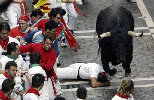 Espagne: Quatre blessés pour le deuxième lâcher de taureaux de la San Fermin