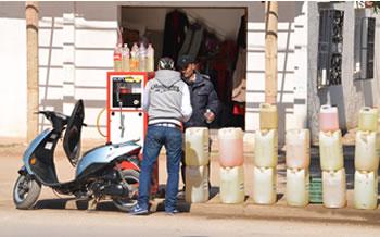Il inonde l&rsquo;Algérie de drogue et pompe son carburant,La guerre que nous livre le Maroc