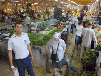 Importations massives de produits alimentaires pour inonder le marché ,Le gouvernement veut un Ramadhan sans tension