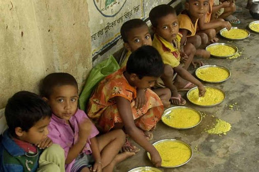 Inde : colère après la mort de 22 enfants, victimes d’intoxication alimentaire