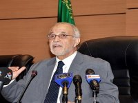 Justice,Charfi rencontre les avocats