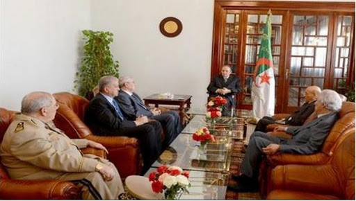 La télévision diffuse des images de Bouteflika (vidéo)