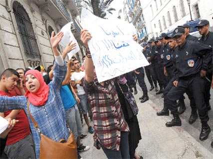 Le ministère de l’éducation annonce 3 180 cas avérés de fraude,Un bac empoisonné par la triche