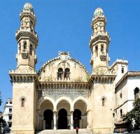 Le ministère des Affaires religieuses met en garde contre les fatwas promulguées par des uléma et imams non algériens