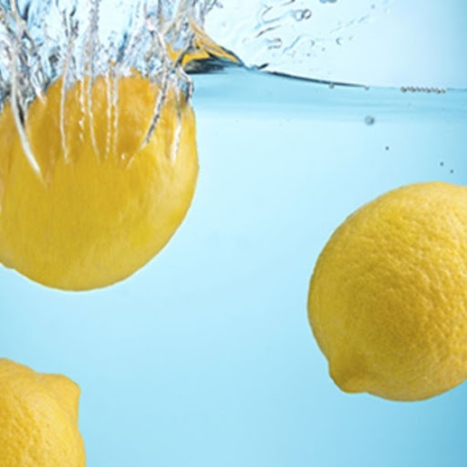 Les 5 secrets du citron pour nettoyer toute la maison