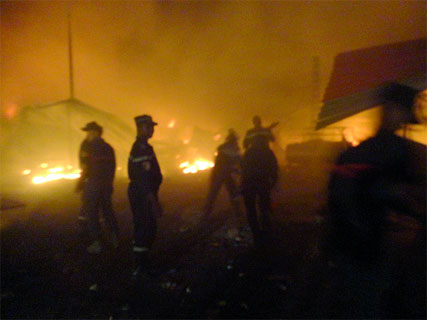 Plus de 500 boutiques réduites en cendres ,Les flammes ont ravagé le grand marché de Tamanrasset