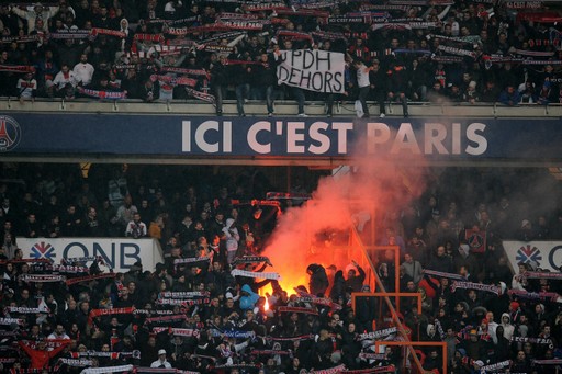 Plus le droit de fumer au Parc des Princes : le nouveau règlement du PSG