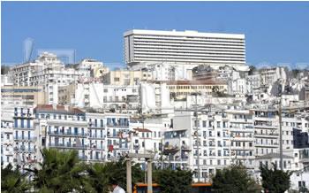 Premier week-end du ramadhan,Silence, les partis jeûnent