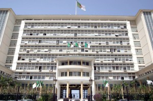 Premières conséquences de l’absence de Bouteflika ,Vers l’abandon de la loi de finances complémentaire 2013