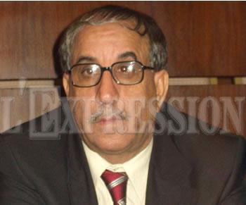 Retard dans les réponses aux questions des députés,Khoudri défend les ministres