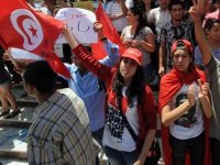 Tunisie, l’opposition monte au créneau