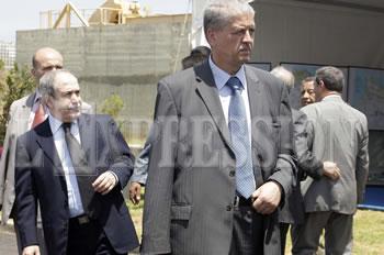 Visite express du premier ministre dans la wilaya d&rsquo;Alger,Priorité au logement et à l&rsquo;environnement