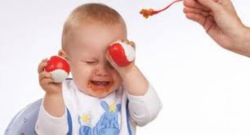 Votre enfant refuse de manger les plats solides ?